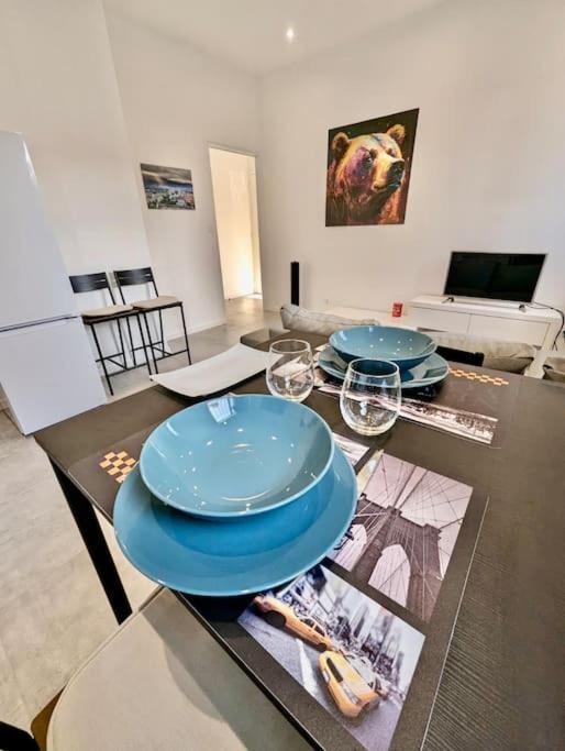 Magnifique T2 Refait A Neuf - Calme & Tout Equipe Avec Parking Гренобль Экстерьер фото